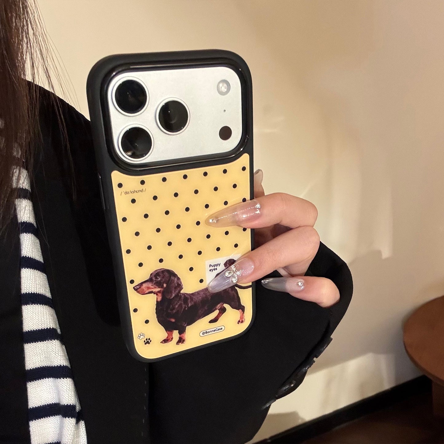 Cute Retro Dachshund Dog Case for iPhone | Red Heart Grip Available